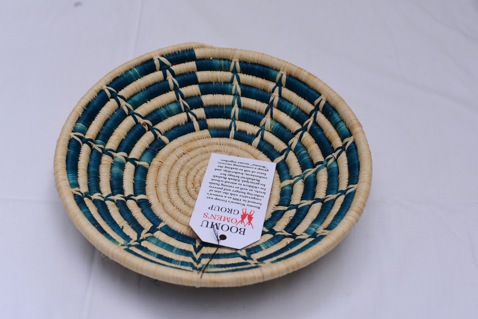 Handwoven Web Spiral Basket Bowl (Ocean Blue)