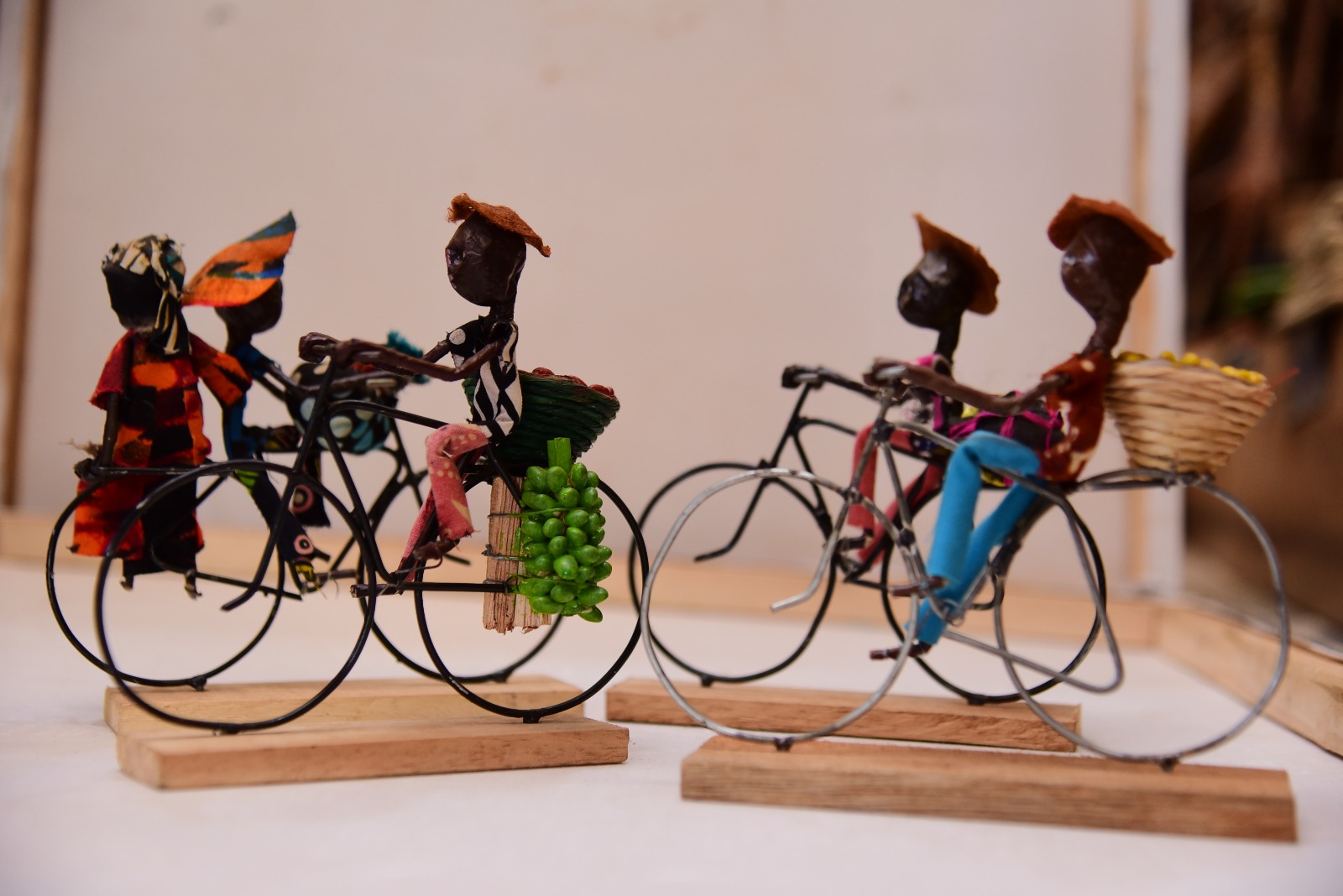 Market Commuter Wire Sculpture